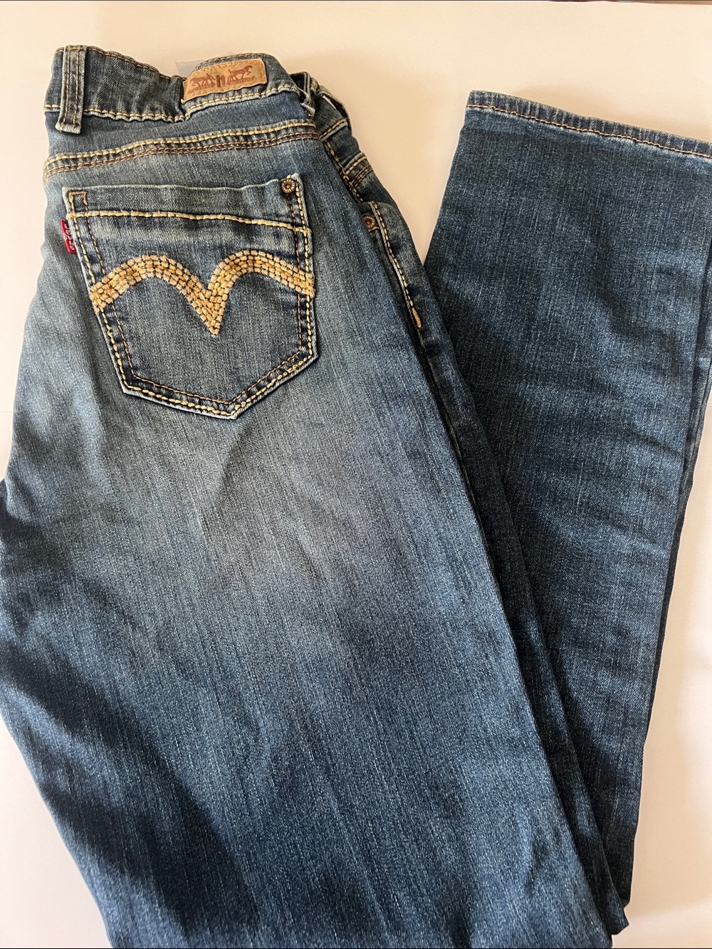 Levi's Women's Medium Blue Boot Cut Jeans with Contrast Stitching